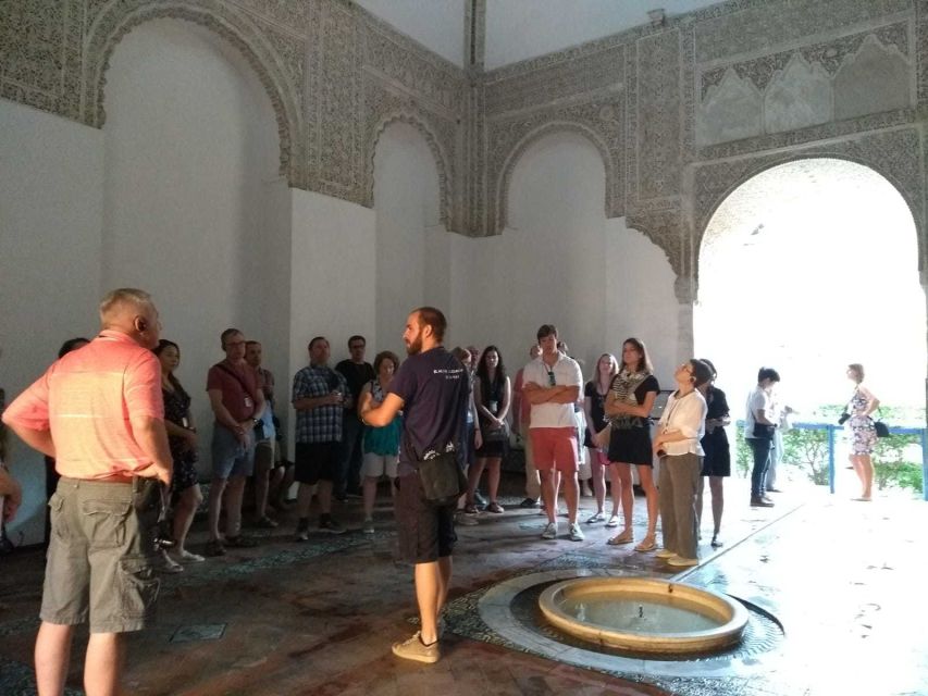 Seville: Alcázar Fast-Track Access with Guided Tour - Why the Alcázar deserves a guided visit