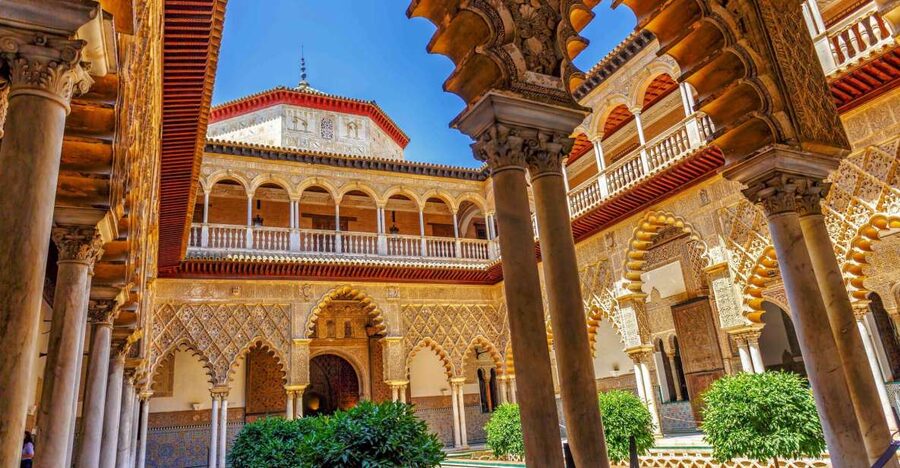 Seville: Alcázar Guided Palace Tour with Priority Access - Key points to know before booking