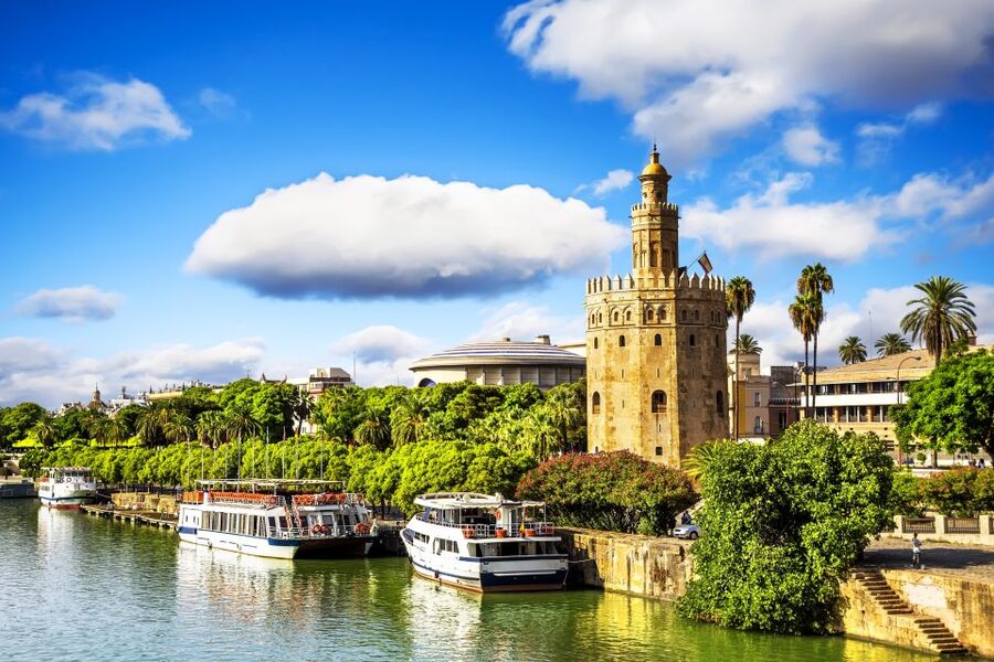 Seville: Alcázar Guided Palace Tour with Priority Access - Islamic design, Renaissance rooms, and royal spaces