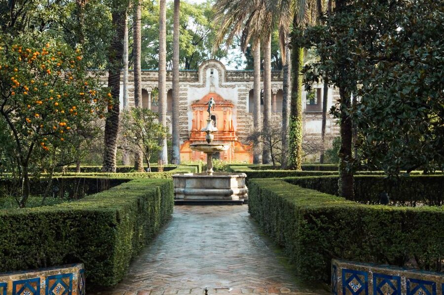Seville: Alcazar Skip-the-Line Guided Tour with Tickets - What the 90-Minute Format Does Well