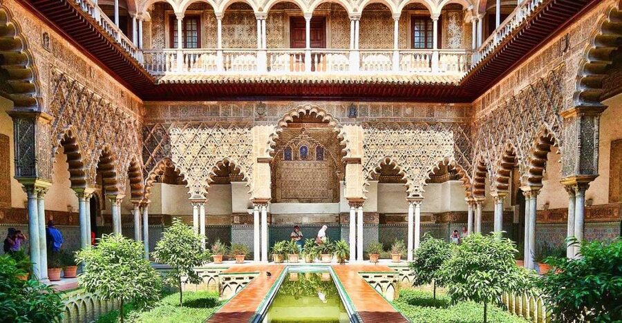 Seville: Alcázar Tour with Tickets Included - How the skip-the-line entry works in practice