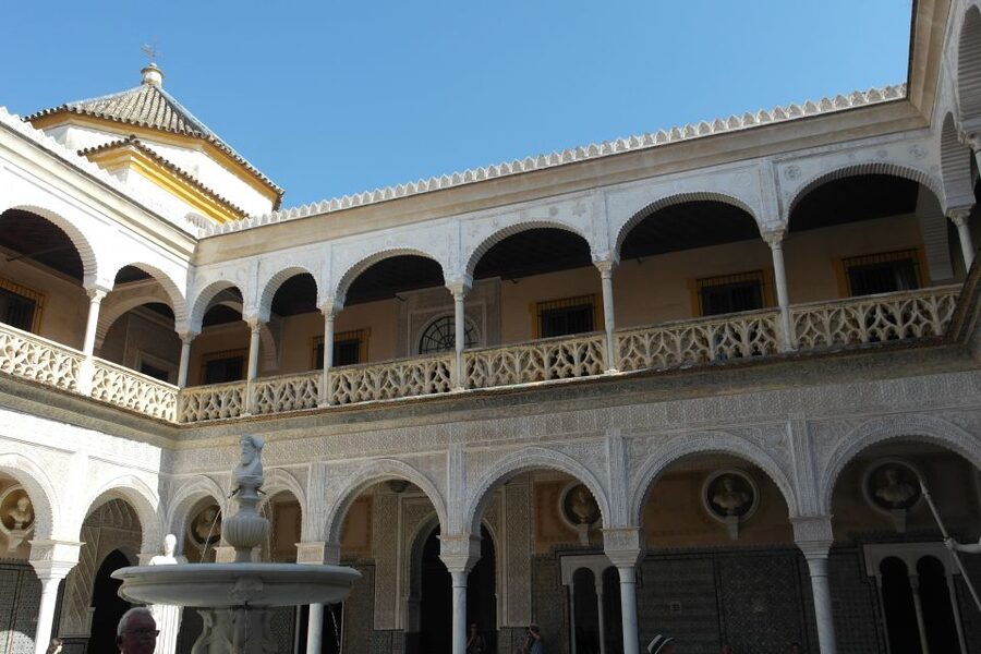 Seville: Casa de Pilatos and Condesa de Lebrija Palace Tour - Is $258 good value for up to 15 people?