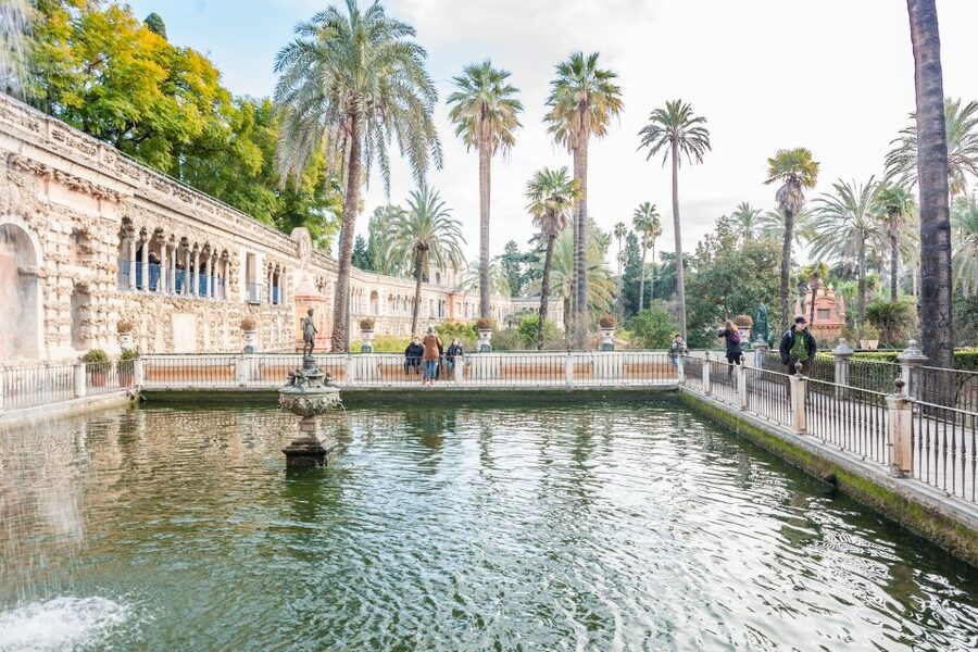 Seville: Cathedral, Giralda & Alcazar Entry With Guided Tour - Who should book this Seville tour?