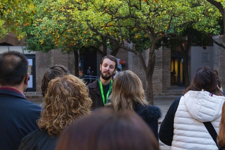 Seville: Cathedral, Giralda & Alcázar Guided Tour - Starting near Calle Francos