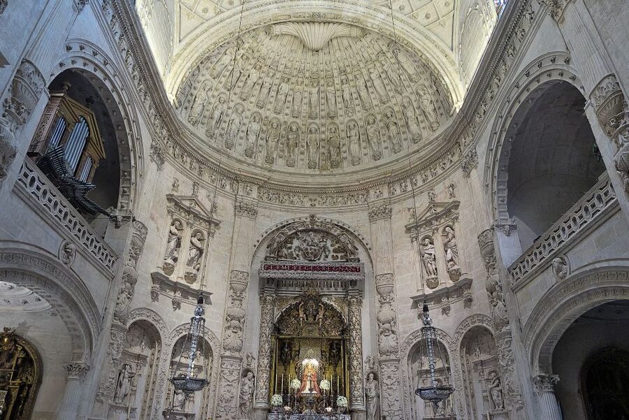 Seville: Cathedral, Giralda and Alcázar Guided Tour - Timing, clothing, and entry rules