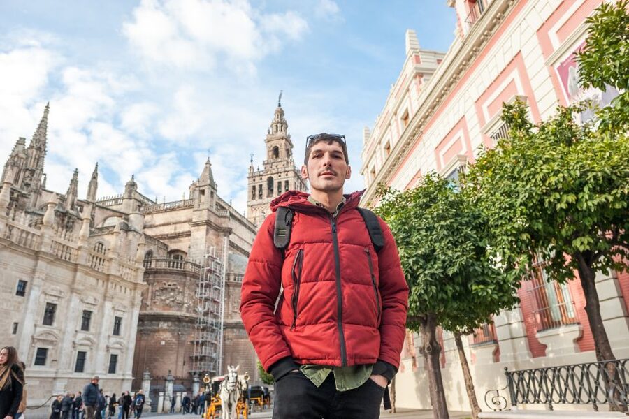 Seville Guided Tour: Cathedral, Giralda & Optional Alcázar - Dress rules and documents you should not ignore