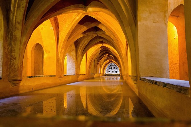 Seville Guided Tour into Alcazar and Cathedral Skip the Line - Inside the Alcázar’s royal rooms and gardens