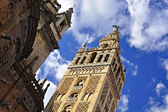 Seville Guided Tour into Alcazar and Cathedral Skip the Line - What the guide quality means for your day