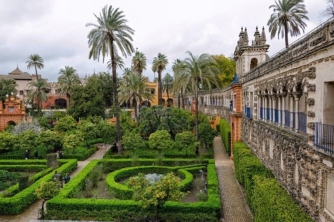 Seville Guided Tour into Alcazar and Cathedral Skip the Line - Is $70 a fair price?