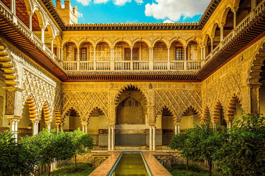 Seville: Priority Access Cathedral, Giralda & Alcázar Tour - Who should book this Seville tour?