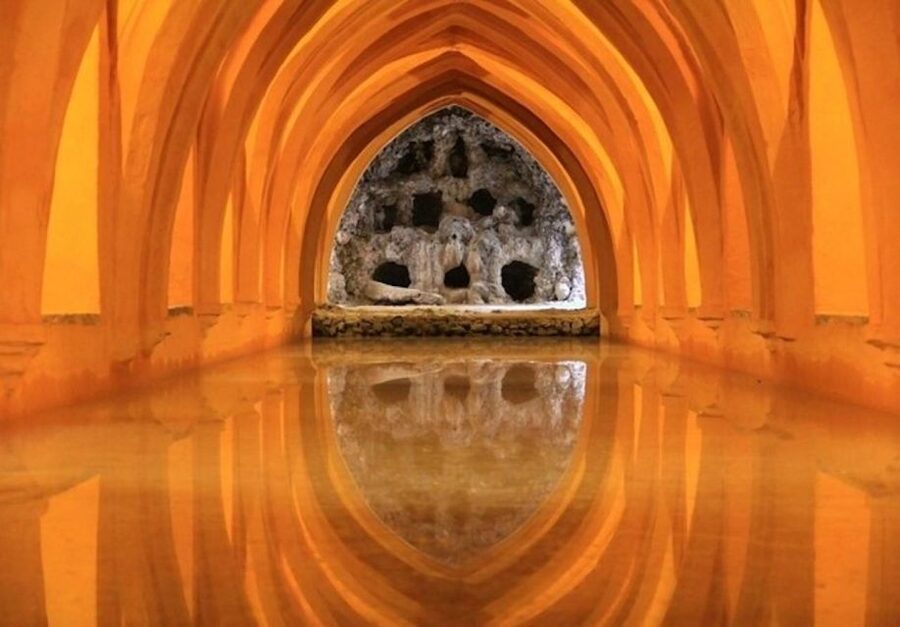 Seville: Real Alcazar Admission and Guided Tour - Seven hectares of gardens, from orchards to English style