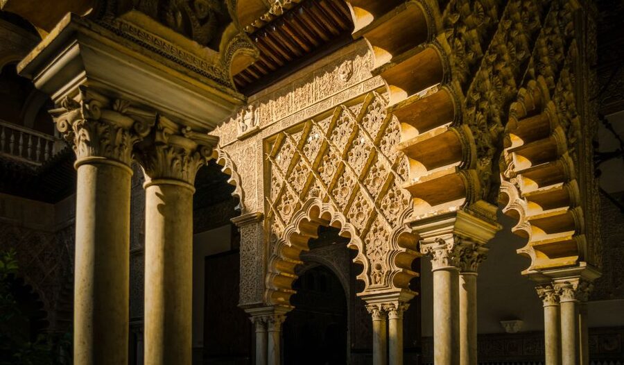 Seville: Royal Alcázar Skip-the-Line Tour by Local Experts - The gardens, fountains, and peacocks