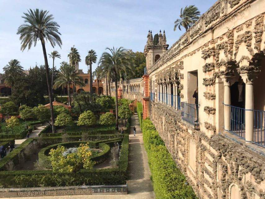 Seville: Small-Group Alcázar Guided Tour & Entry Ticket - Justice Room and Palace of Plaster