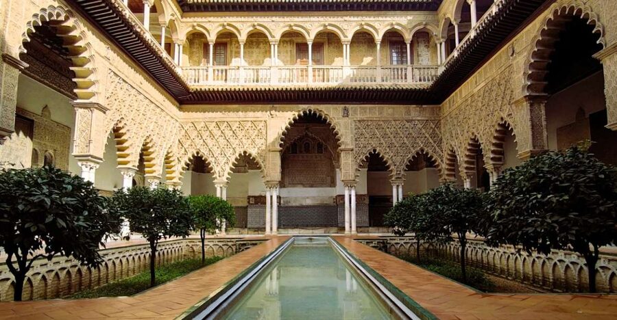 Seville: Small-Group Alcázar Guided Tour & Entry Ticket - Meeting at Plaza del Triunfo