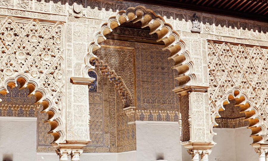 Seville: Tour Alcázar, Cathedral & Giralda Priority Access - Starting at Seville Cathedral