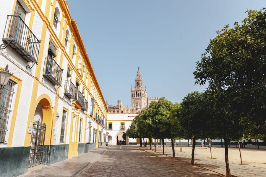 Seville: VIP Exclusive Early Access Tour of The Alcazar - Inside the palace: rooms, rulers, and royal decisions