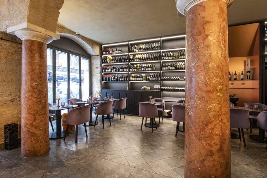 Sicilian wine tasting and hors d'oeuvres in an 18th century palace - Four Appetizers, Four Pairings