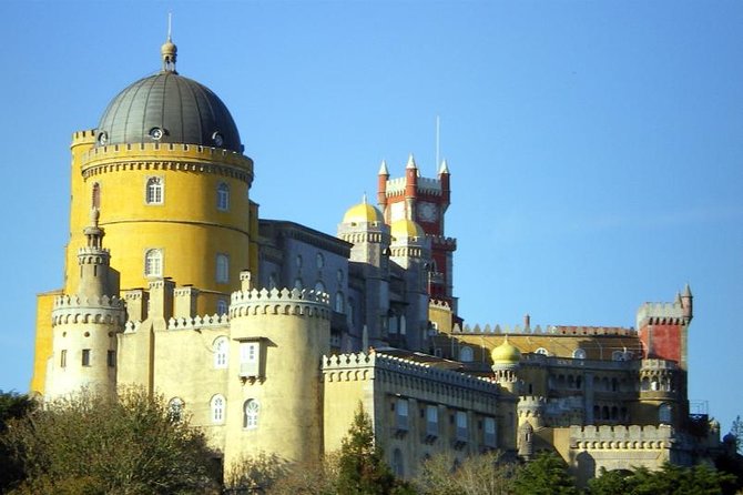 Sintra & Cascais Day Tour with Pena Palace Entry and Gardens Walk - Why this day trip works from Lisbon