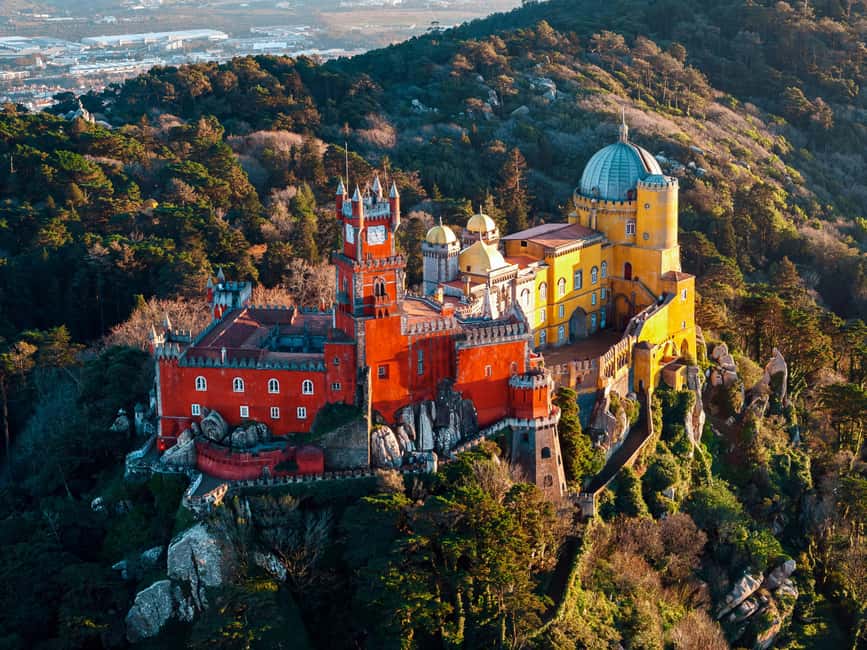 Sintra & Cascais: Day Trip with Pena Palace Tickets - Sintra old town and the famous travesseiro