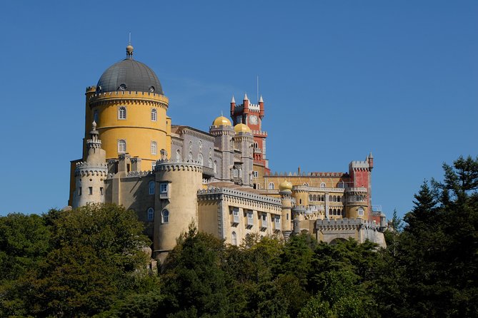 Sintra Deluxe from Lisbon with Pena Palace ticket - Sintra gives you time to choose your own lunch