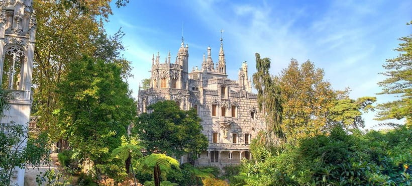 Sintra Dream Tour–Pena Palace,Sintra, Cabo da Roca & Cascais - Sintra town: lunch, streets, and a short pause