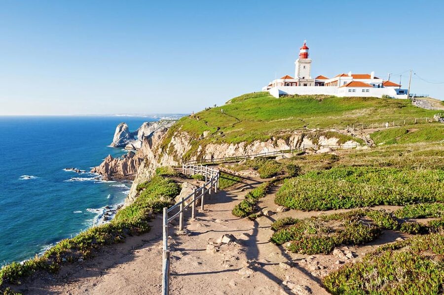 Sintra: Full-Day Deluxe Tour with Pena Palace ticket - Why this nine-hour route works