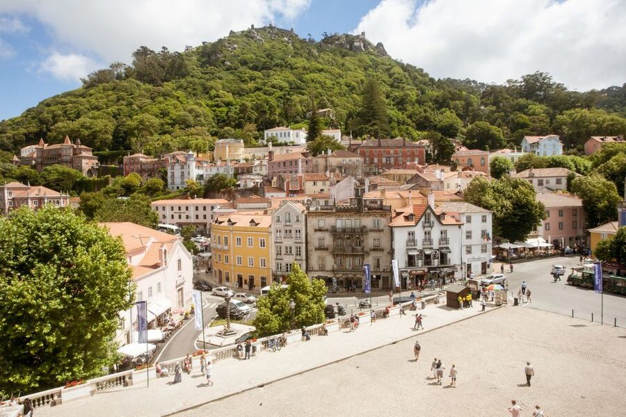 Sintra: Half-Day Tour with Royal Palace Ticket - A pastry break in Sintra Village