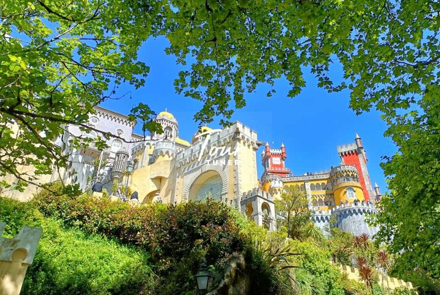 Sintra: Moorish Castle, Pena Palace, Cabo da Roca, & Cascais - Walking the Moorish Castle walls