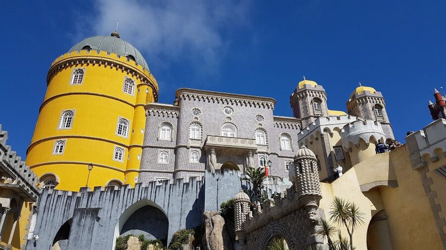 Sintra Palaces and Cascais Magical Experience Private Tour - Why this private Sintra day makes sense