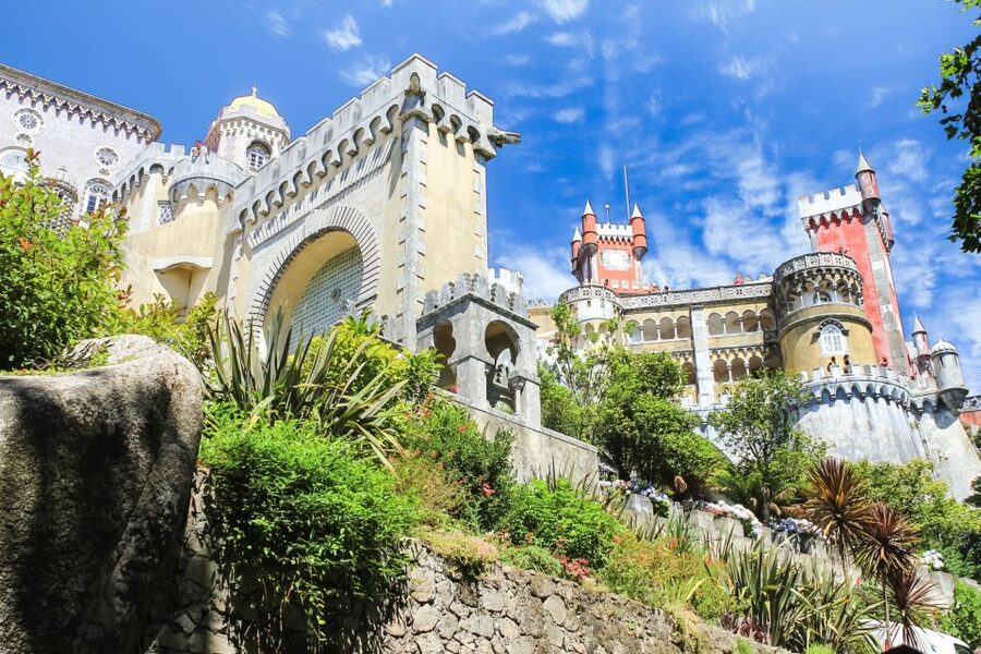 Sintra: Pena Palace and Park Entrance Ticket - Entering the Palace and Managing the Queues