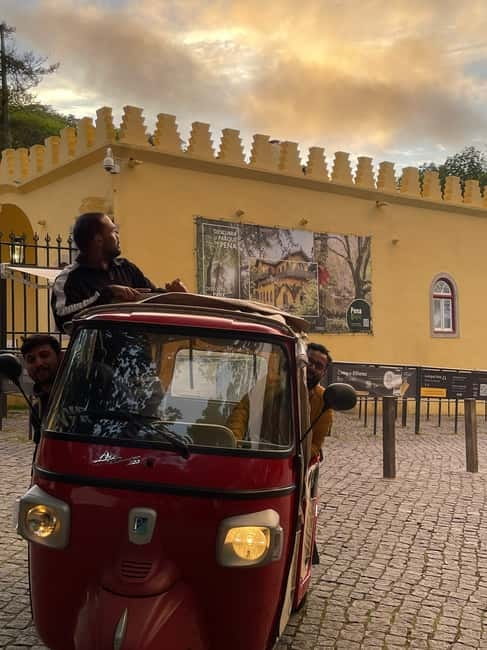 Sintra: Pena Palace and Park Entry Ticket with Tuk Tuk Ride - Meeting your driver in central Sintra