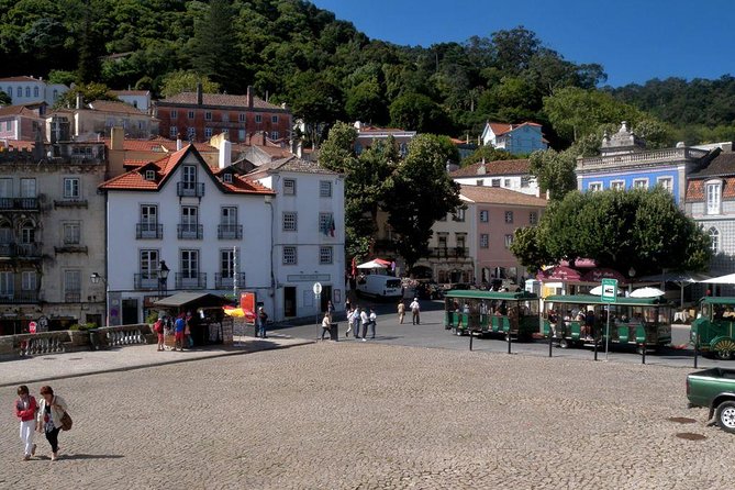 Sintra, Pena Palace, Cabo Roca, Cascais Small Group from Lisbon - What the guides add to the day