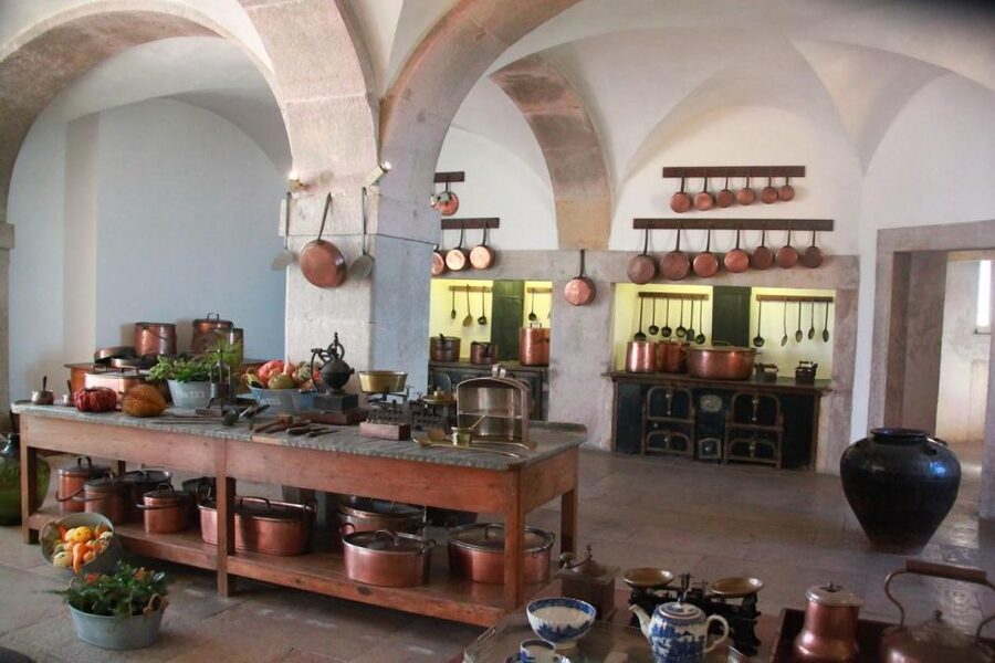 Sintra: Private Tour with Guided Pena Palace Experience - Sintra Village, pastries, and the missing extra hour