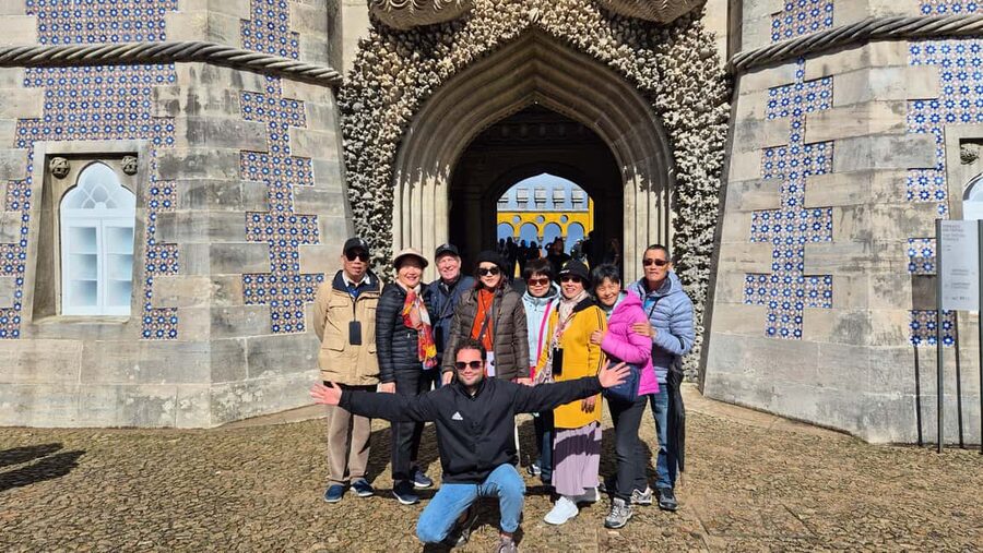 Sintra Small Group: Pena Palace, Moorish Castle & Cascais - Walking from Pena Palace to the Moorish Castle