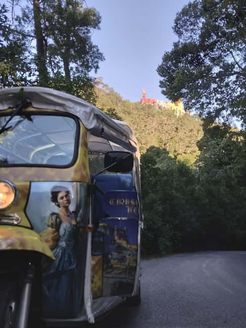 Sintra Tour: Palaces and Dream Landscapes in Tuk Tuk - The guides make the private format worthwhile
