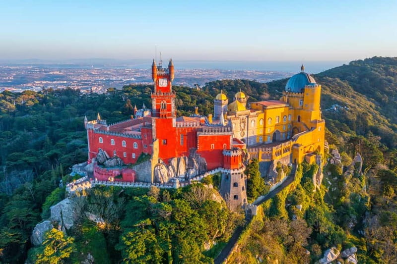 Sintra Tour : Pena Palace, Quinta da Regaleira, Cabo da Roca - The pace, vehicle, and guide style