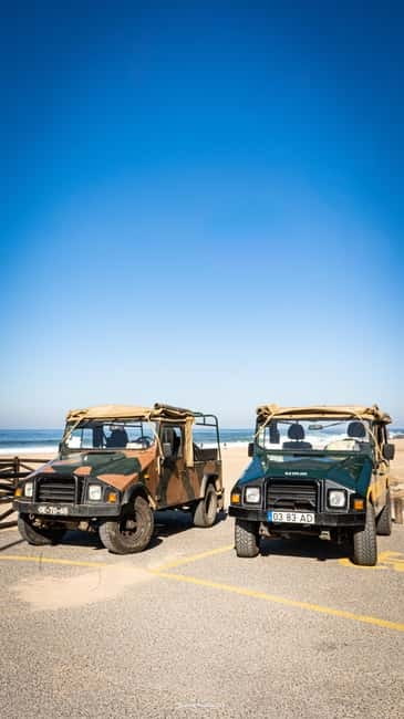 Sintra: Vintage Jeep tour, Pena Palace and coastline 8 hours - Key points at a glance