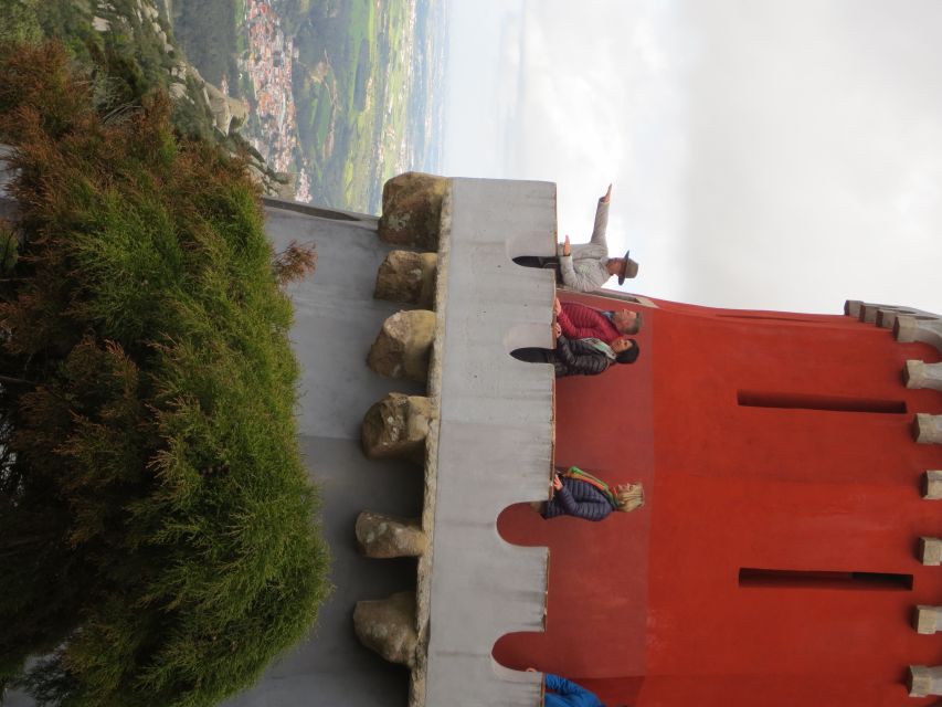 Sintra: Walking Tour with Palace, Castle, and Old Town Visit - Key points at a glance