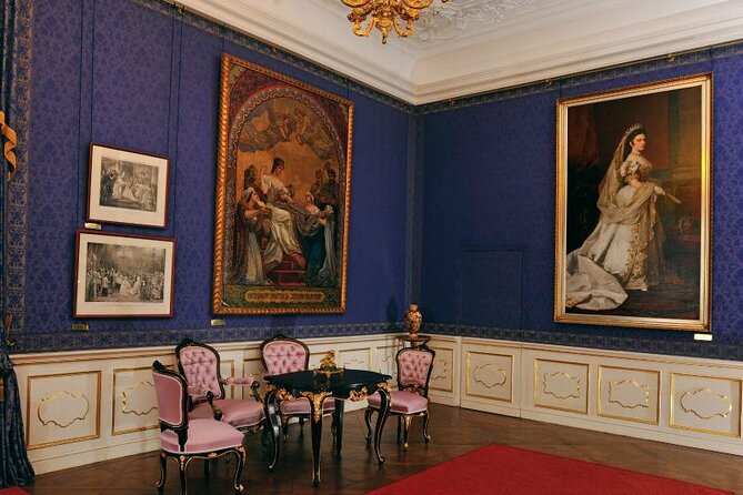Sisi's Royal Palace Tour with Hotel pickup & Cake in Palace Café - What the driver and guides add