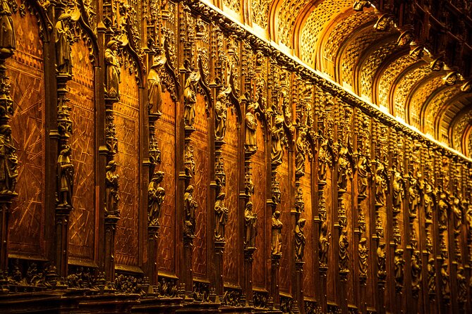 Skip the Line Seville Alcázar, Cathedral & Giralda Guided Tour - Climbing the Giralda by ramps