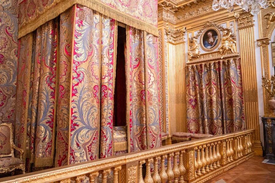 Skip-the-Line Versailles Palace & Garden Tour with Transport - What the $58 price includes