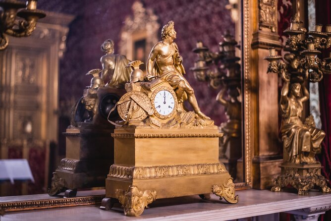 Small-group Royal Palace Skip-the-line Tour - Key points at a glance