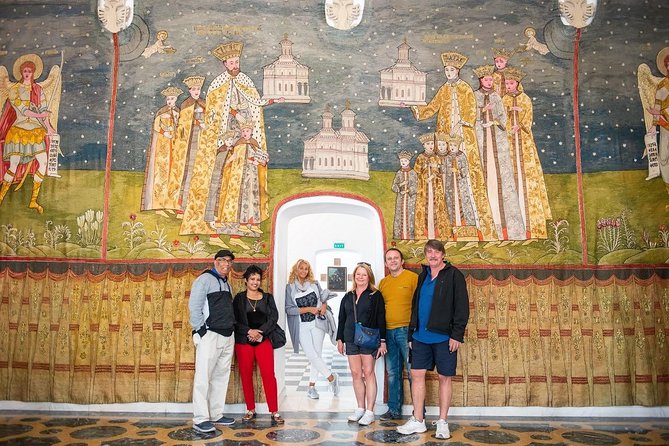 Small Group Tour to Mogosoaia Palace and Snagov Monastery - Mogosoaia Palace and the Brancovenesc style