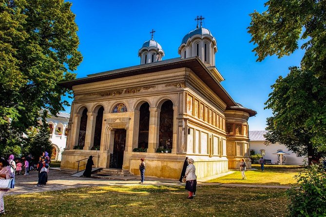 Small Group Tour to Mogosoaia Palace and Snagov Monastery - Who will enjoy this Bucharest excursion