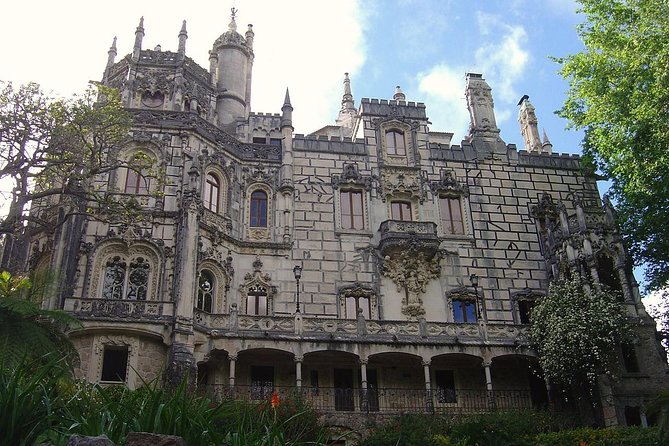 Small Group Tour to Sintra, Pena Palace, Cabo Roca and Cascais - Why this route works so well from Lisbon