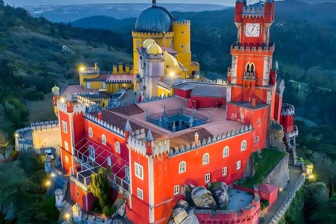 Small-Group Tour to Sintra , Pena Palace , Regaleira & Cascais - What the guides add to the day