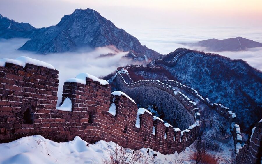 Small Group Tour With Beijing Great Wall And Forbidden City - The jade gallery and lunch break