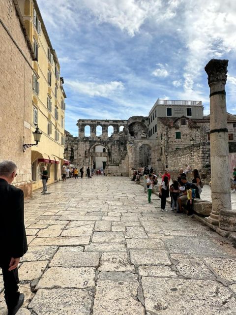 Split and Diocletian's Palace walking tour with a local guid - How the guides shape the experience