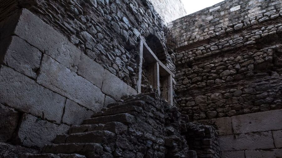 Split: Game of Thrones Tour with Diocletian's Palace Cellar - Why Split makes a fine Game of Thrones set