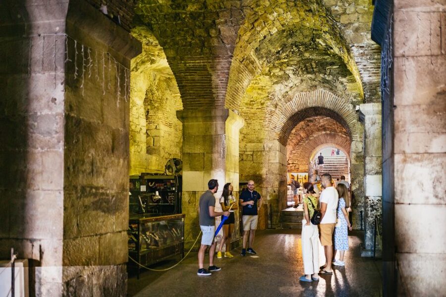Split: Old Town and Diocletian Palace Walking Tour - Gregory of Nin in Giardin Park